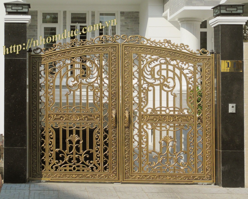 Cổng nhôm đúc đẹp, các mẫu cổng nhôm đúc đẹp Fuco được khách hàng sử dụng 2017 và năm 2018 tại Việt Nam.