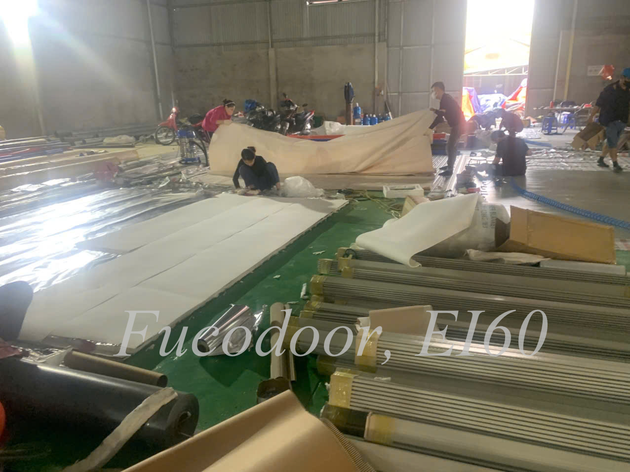 Cửa cuốn chống cháy EI 60 có ưu điểm gì, cửa cuốn ngăn cháy EI60 đạt chuẩn PCCC
