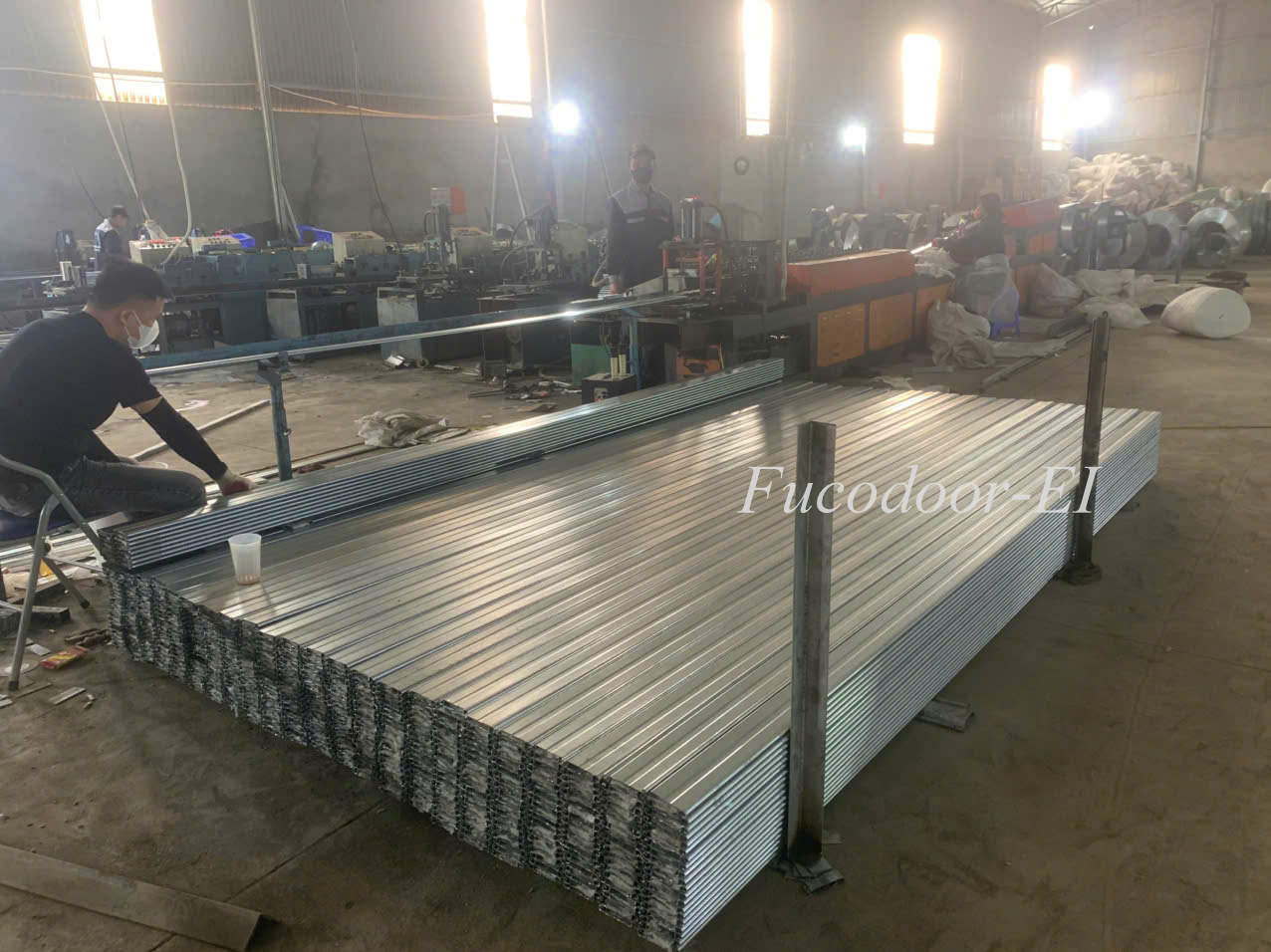 Tìm hiểu về cửa cuốn chống cháy e và ei, Cấu tạo cửa cuốn chống cháy