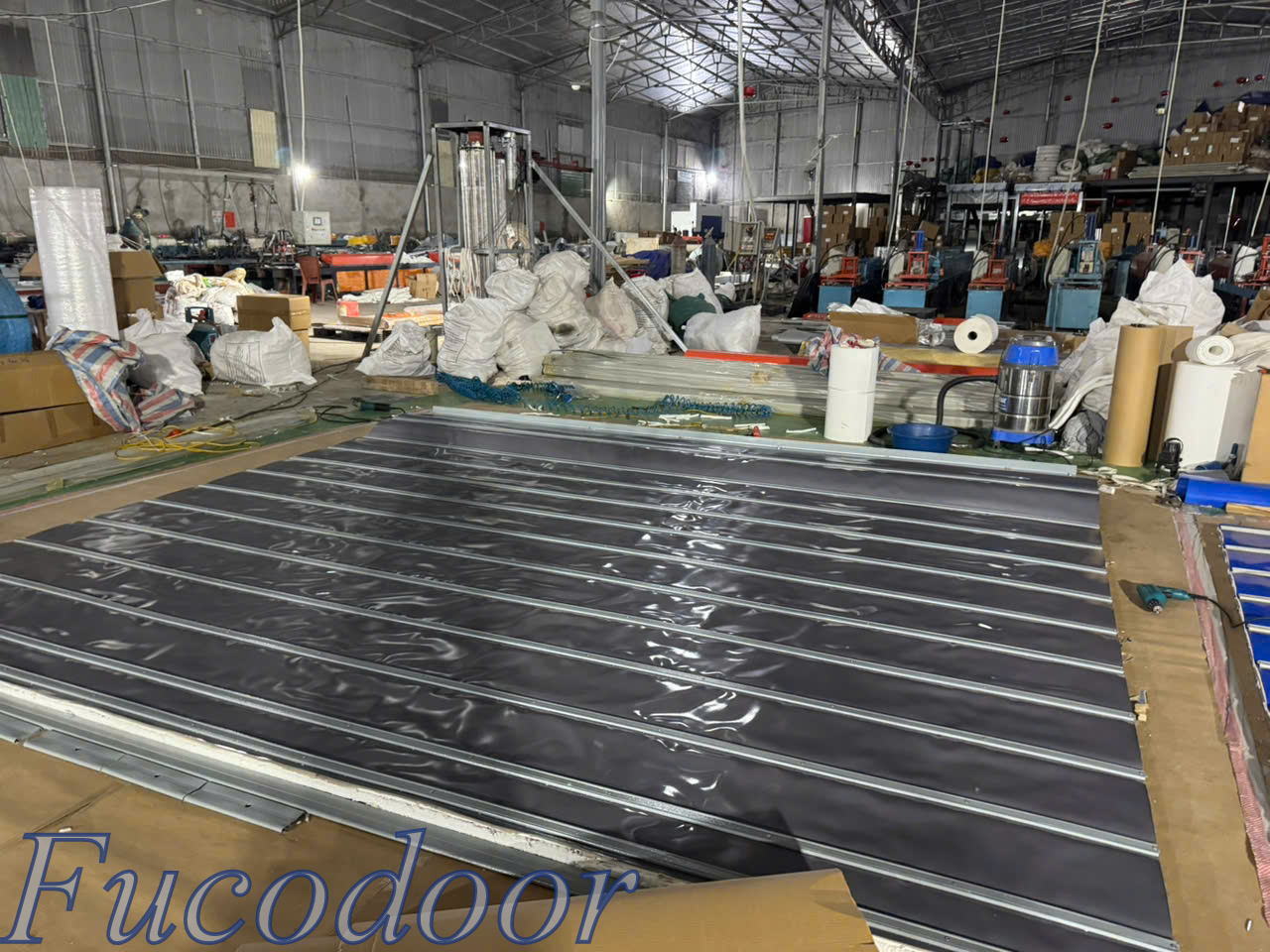 Cửa cuốn ngăn cháy giá rẻ tại Việt Nam