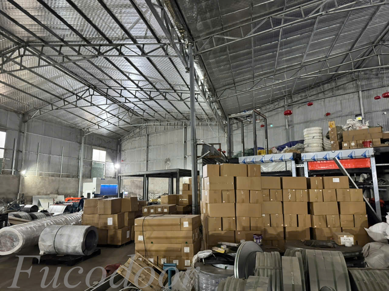 Cửa cuốn chống cháy EI 60 cho tòa nhà văn phòng