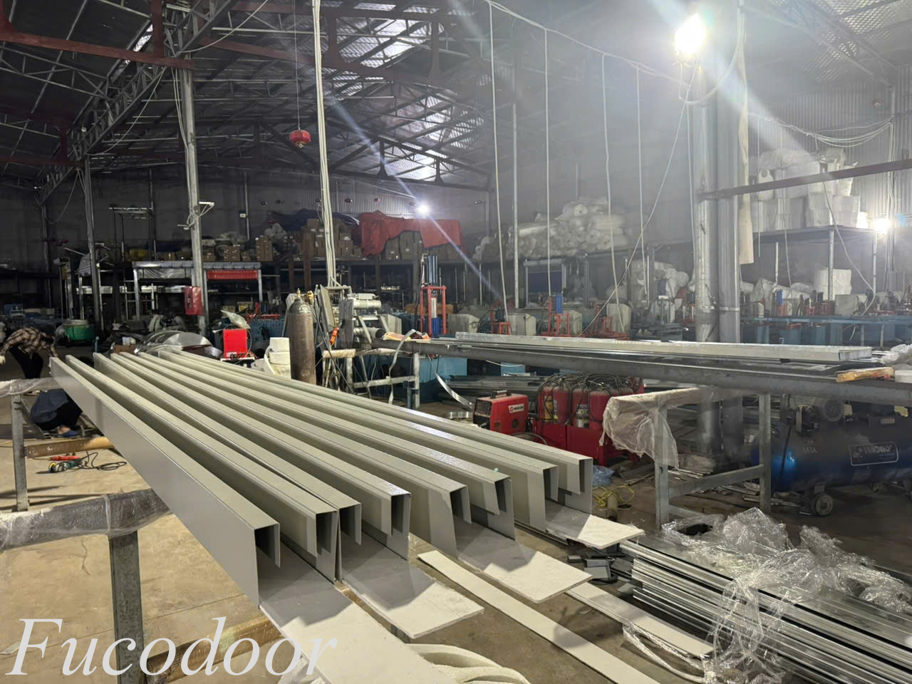 Giá cửa cuốn EI70, Mua cửa cuốn chống cháy ở đâu, Nhà sản xuất cửa cuốn chống cháy, Cửa cuốn chống cháy Fuco