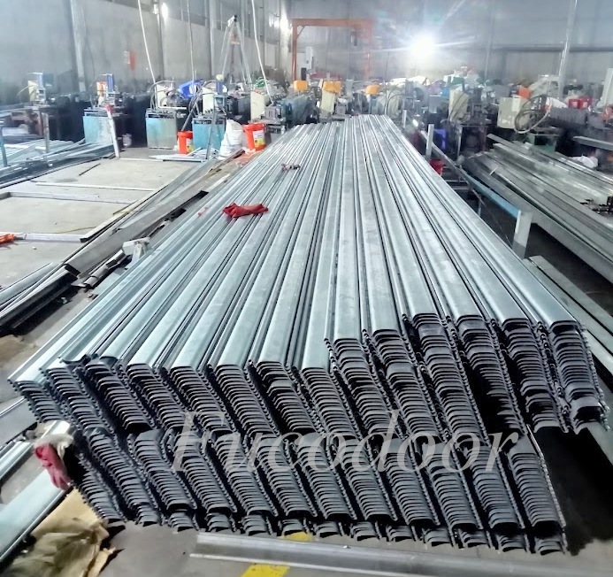 Lắp đặt cửa cuốn siêu trường