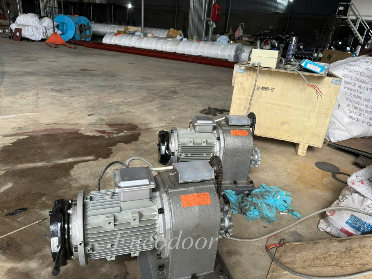 Bảo trì cửa cuốn khổ siêu lớn