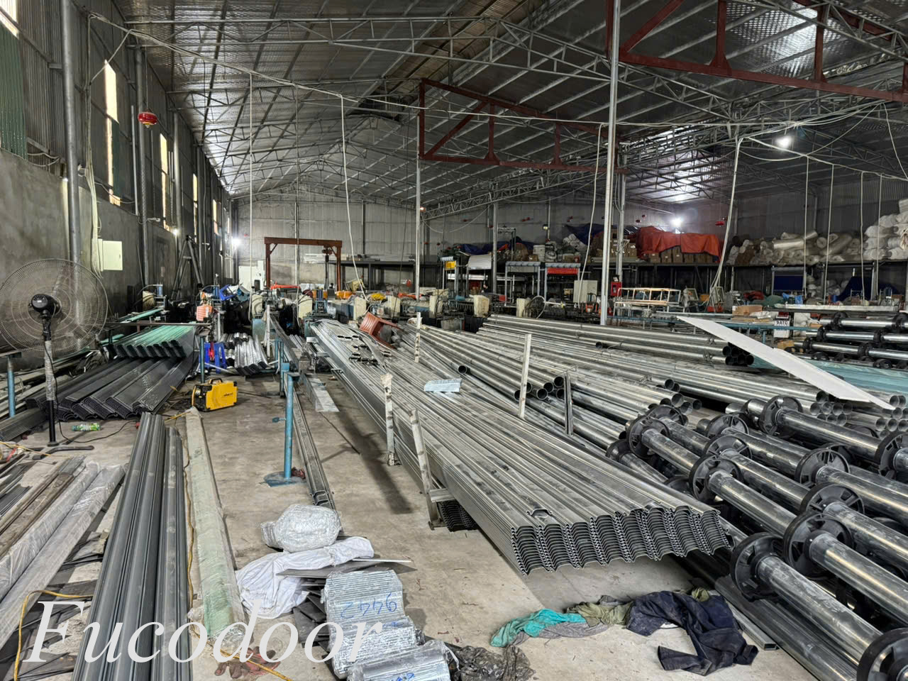 Cửa cuốn khổ lớn hãng nào tốt