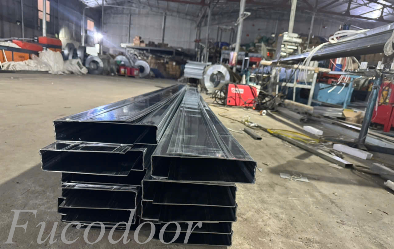 mua cửa cuốn kích thước lớn chuẩn công nghiệp, cửa cuốn siêu trường cho kho hàng cao tầng, cửa cuốn tự động cho cổng kích thước lớn