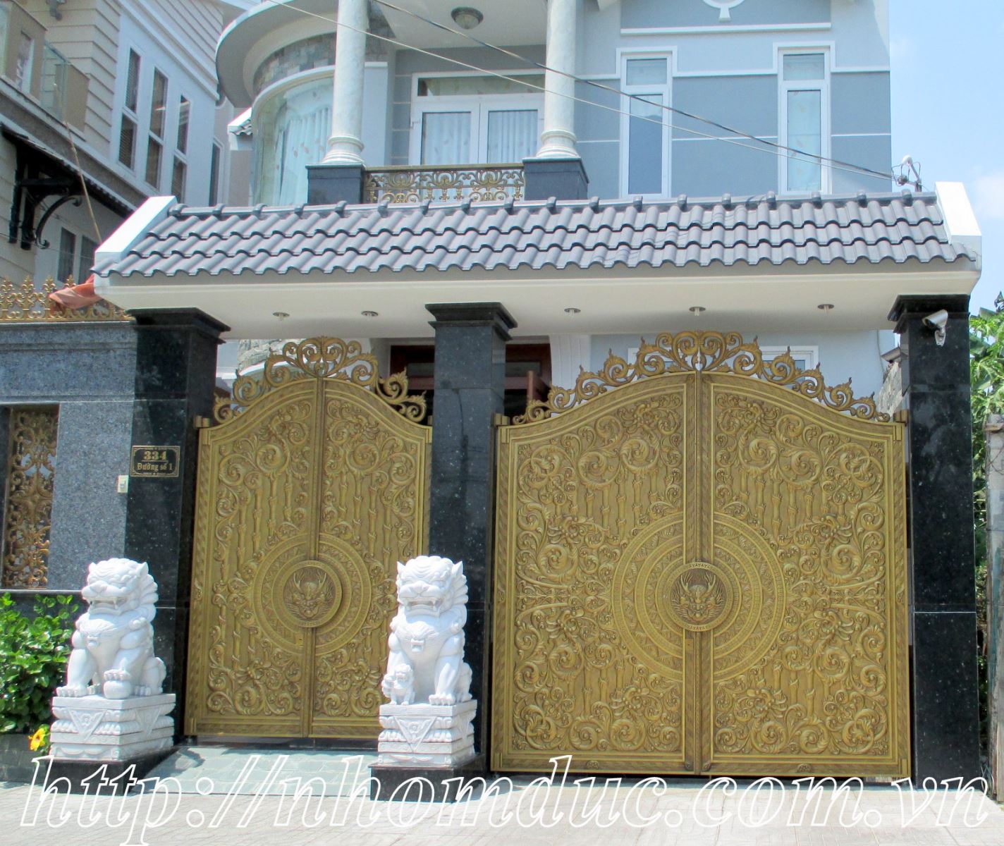 Cổng nhôm đúc Biệt thự đã thiết kế sản xuất lắp đặt hoàn thiện rất nhiều mẫu cổng 