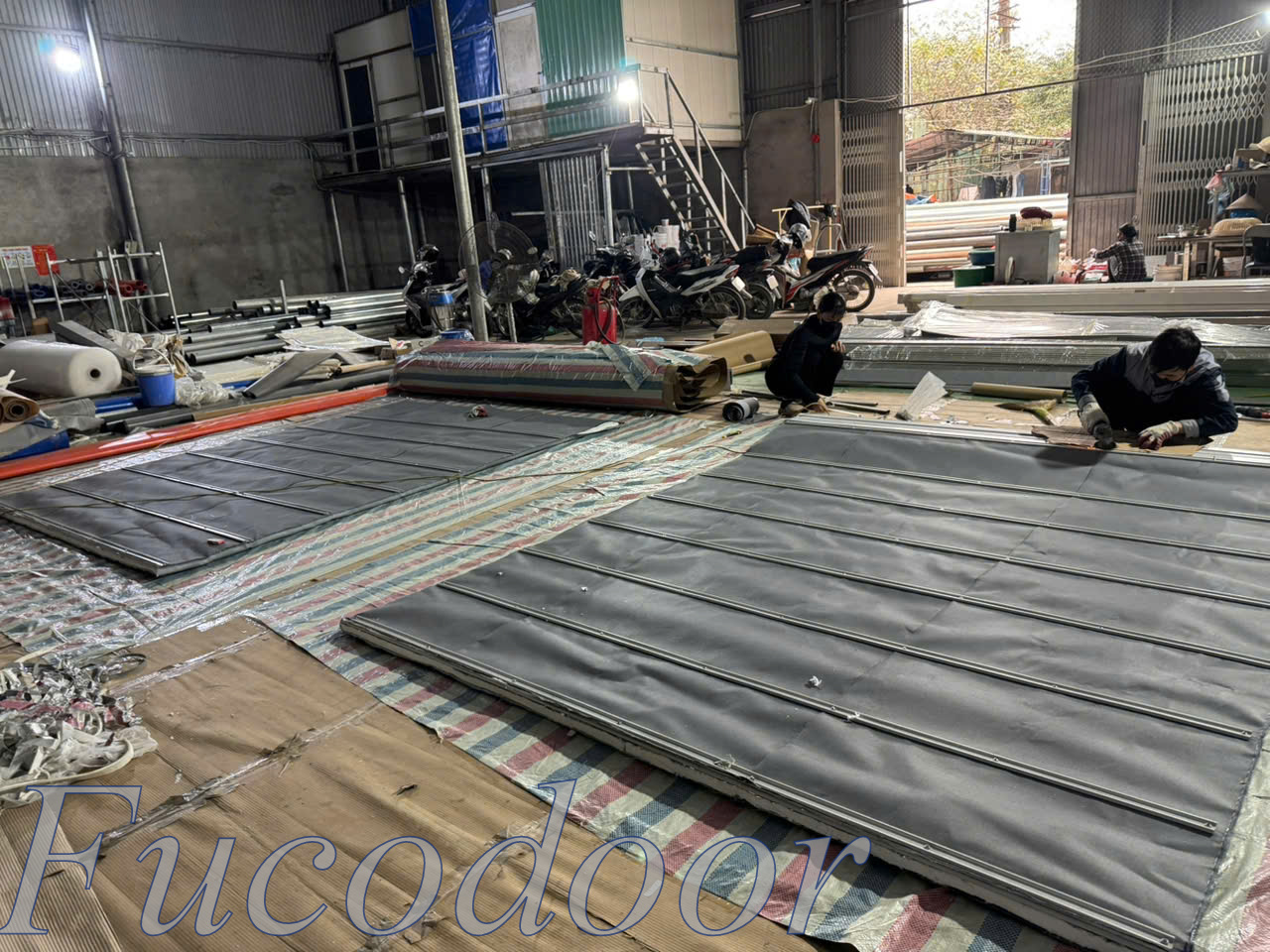 rèm cuốn ngăn cháy EI60 TP.HCM, thi công màn cuốn ngăn cháy EI60 miền Bắc, lắp đặt rèm cuốn ngăn cháy EI60 toàn quốc, mua rèm cuốn ngăn cháy EI60, đặt hàng màn cuốn chống cháy EI60, báo giá màn cuốn EI60