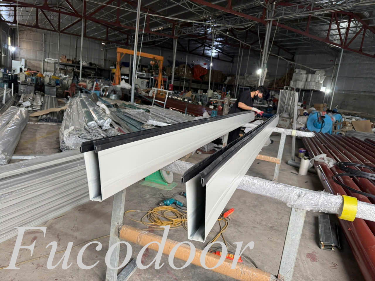 cửa cuốn Đài Loan dày 8 dem, cửa cuốn Đài Loan màu ghi