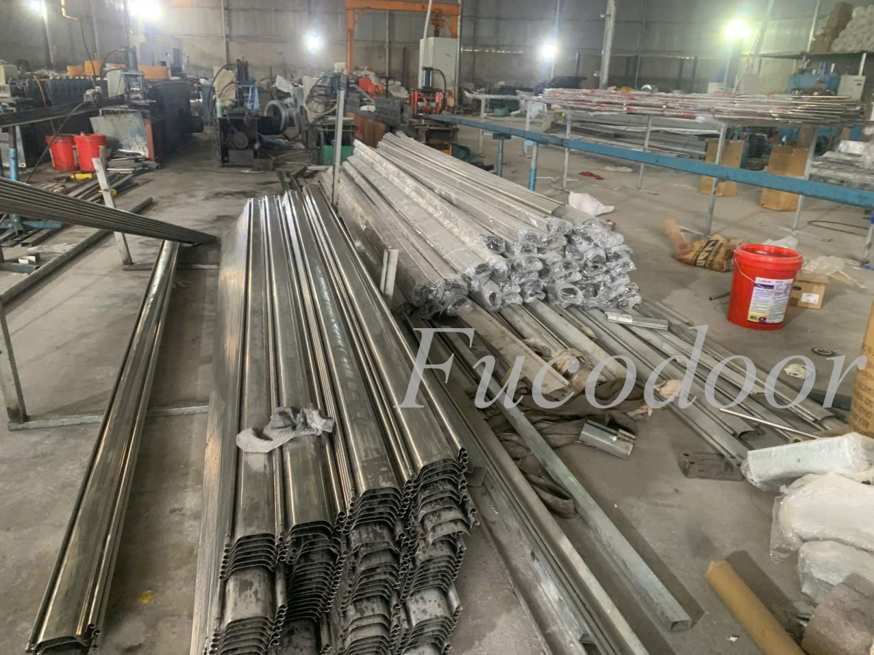 cửa cuốn inox siêu trường cho nhà xưởng