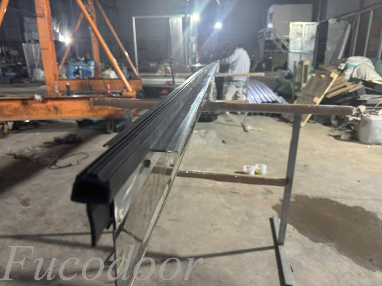 cửa cuốn siêu trường inox