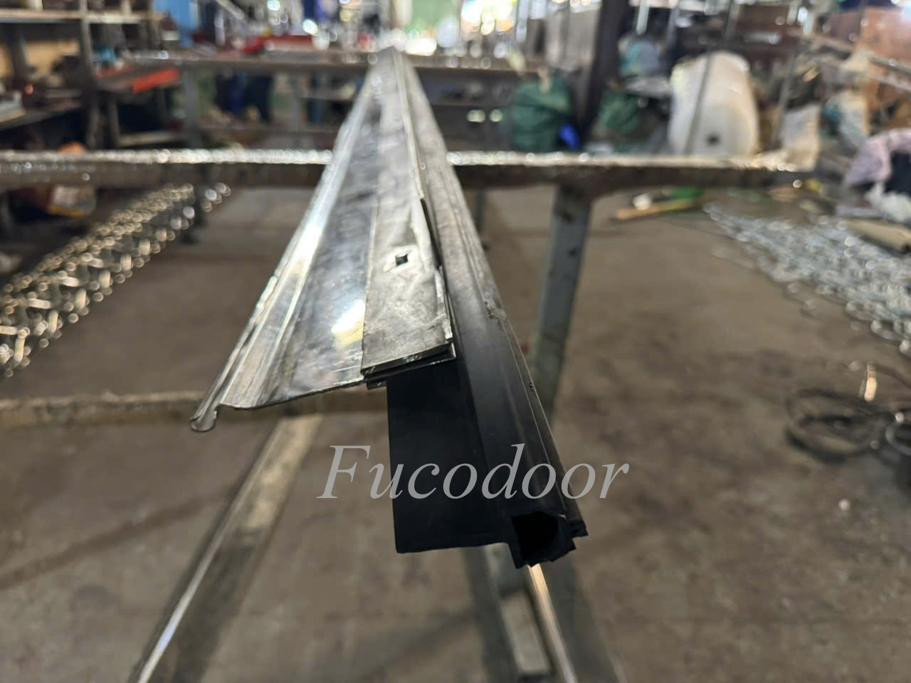 cửa cuốn inox siêu rộng, đơn vị lắp đặt cửa cuốn siêu trường inox uy tín