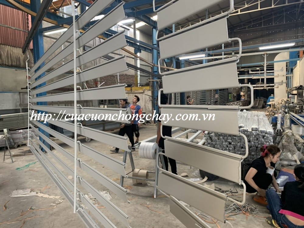 Cửa cuốn ST85 cho trung tâm logistics