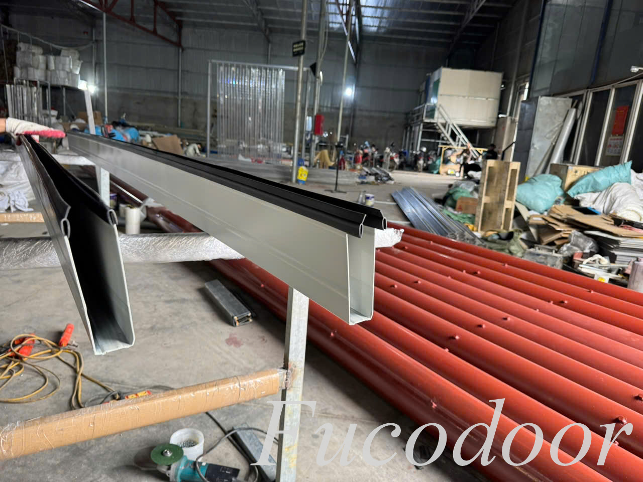 hướng dẫn chọn cửa cuốn siêu trường