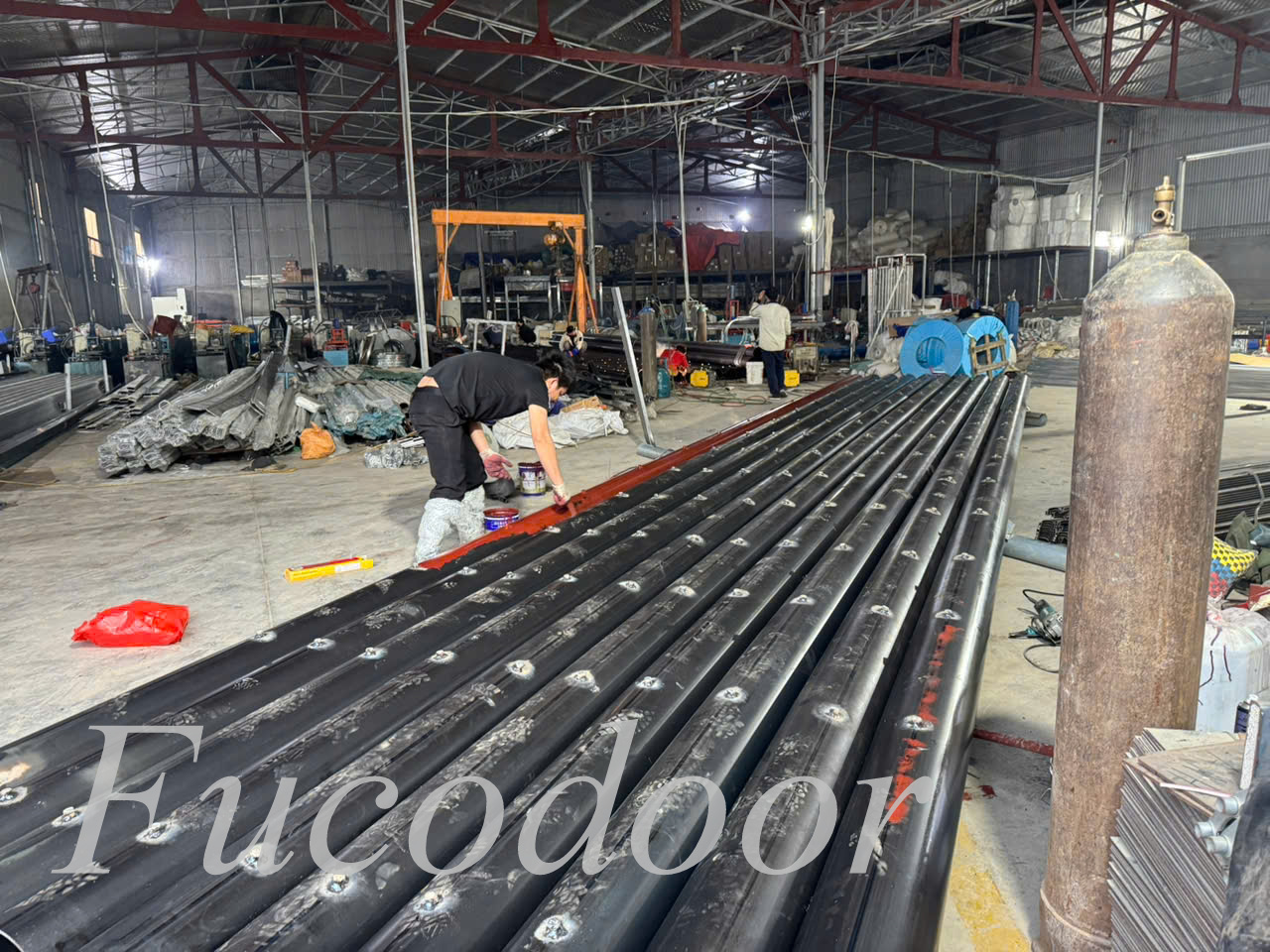 thay lá cửa cuốn thép siêu trường, sửa lá cửa cuốn thép siêu trường, thay thế lá cửa cuốn thép siêu trường