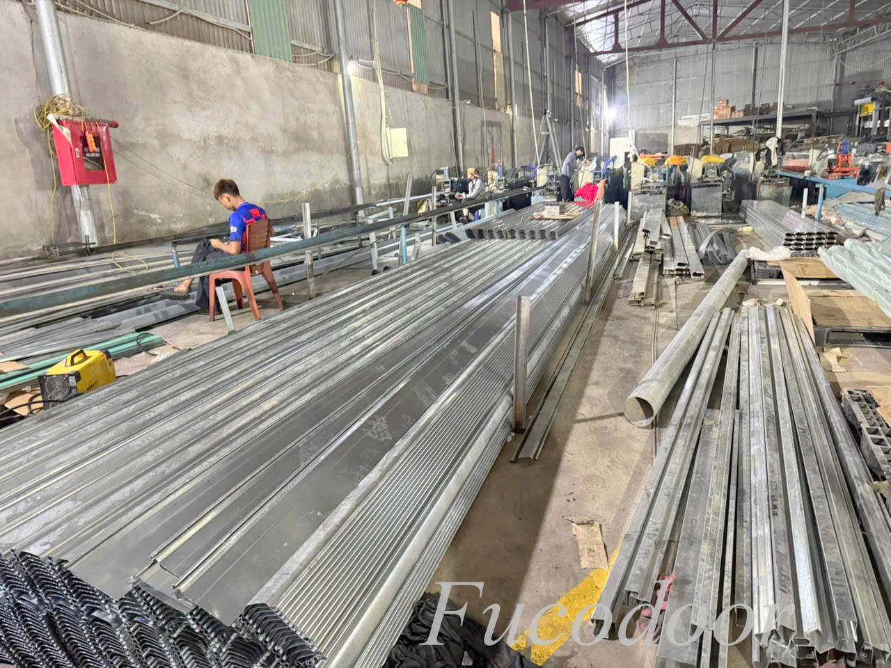 tiêu chí an toàn cho cửa cuốn công nghiệp, cửa cuốn siêu trường Hà Nội, lắp cửa cuốn kích thước lớn TP HCM