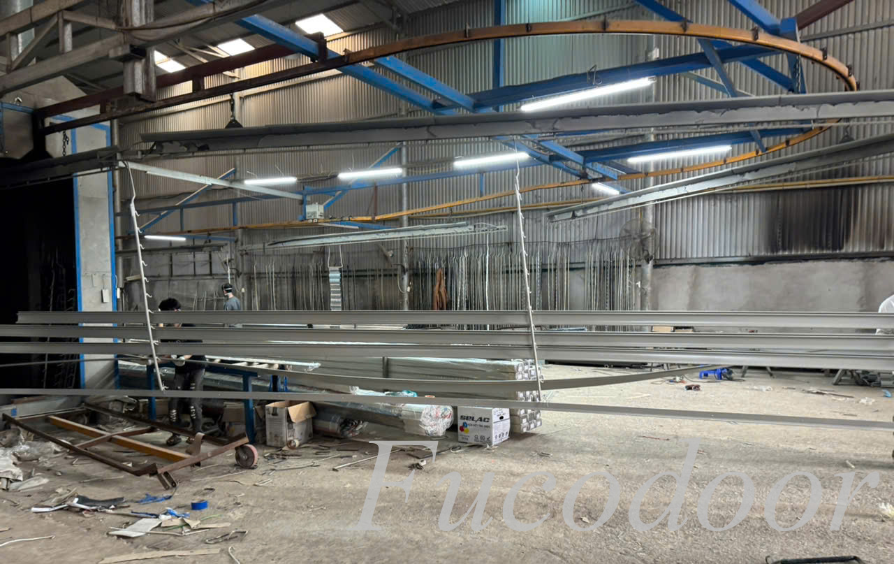 nhà phân phối cửa cuốn siêu trường, cửa cuốn công nghiệp giá tốt, cách chọn cửa cuốn cho cửa kích thước lớn