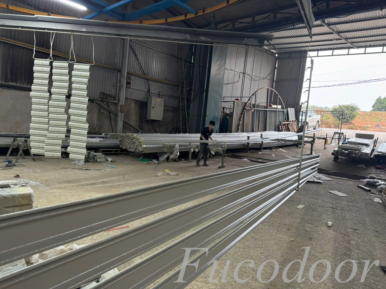 cửa cuốn siêu trường bến xe nhà ga, cửa cuốn siêu trường và cửa trượt công nghiệp, cửa cuốn siêu trường có bền không