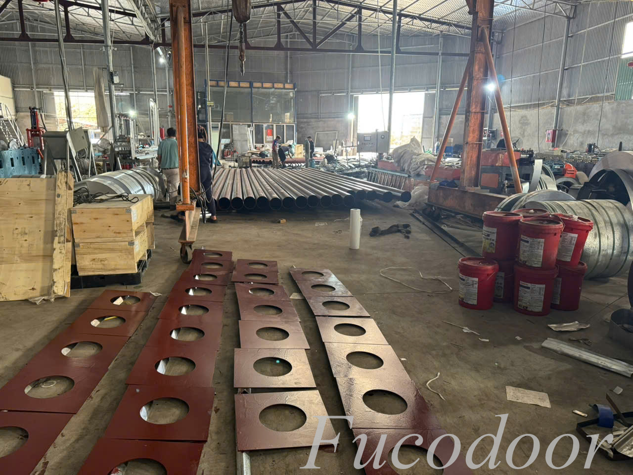 cửa cuốn công nghiệp siêu trường, cửa cuốn siêu trường siêu trọng, cửa cuốn thép siêu trường, cửa cuốn tấm liền siêu trường