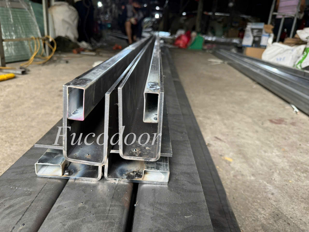 cửa cuốn siêu trường thép dày 1.8mm