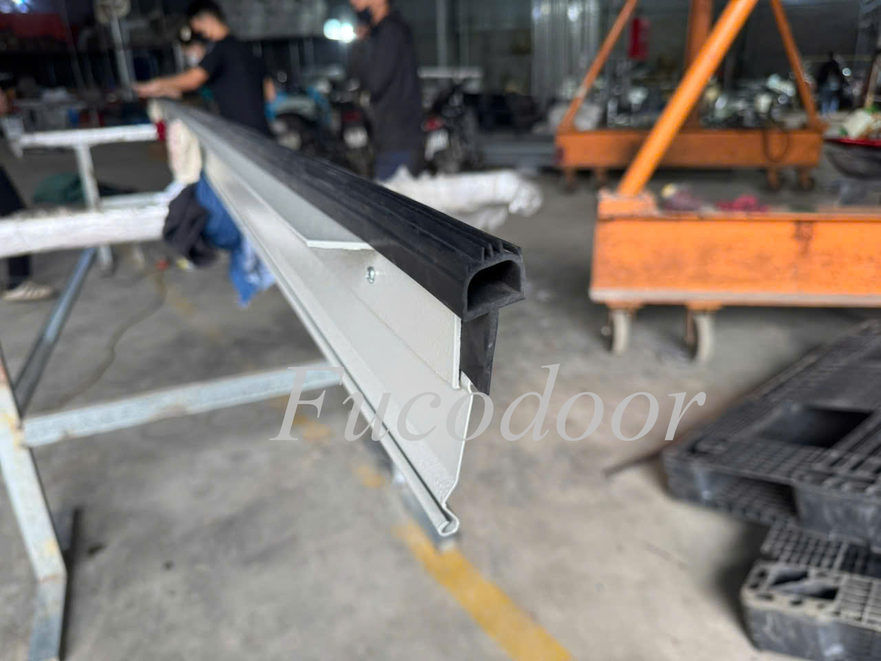 báo giá cửa cuốn siêu trường dày 1.4mm mới nhất