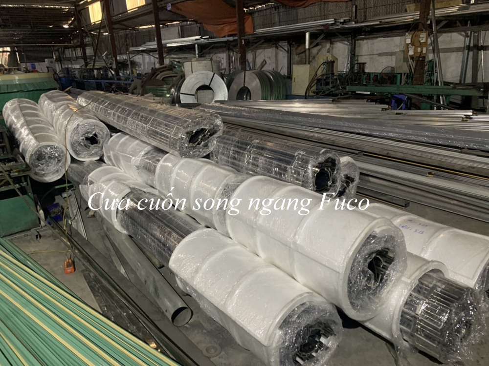 cửa cuốn song ngang có motor, cửa cuốn song ngang cho cửa hàng vàng, cửa cuốn song ngang cho showroom ô tô, cửa cuốn song ngang cho showroom xe máy, cửa cuốn song ngang cho trung tâm thương mại