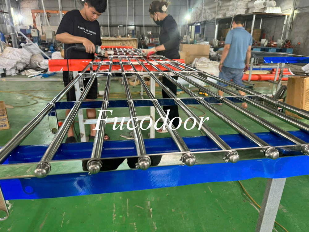 chi phí lắp đặt cửa cuốn song ngang, cửa cuốn song ngang chính hãng, cửa cuốn song ngang giá tốt, mua cửa cuốn song ngang, lắp đặt cửa cuốn song ngang, thi công cửa cuốn khớp thoáng, cửa cuốn song ngang cho cửa hàng