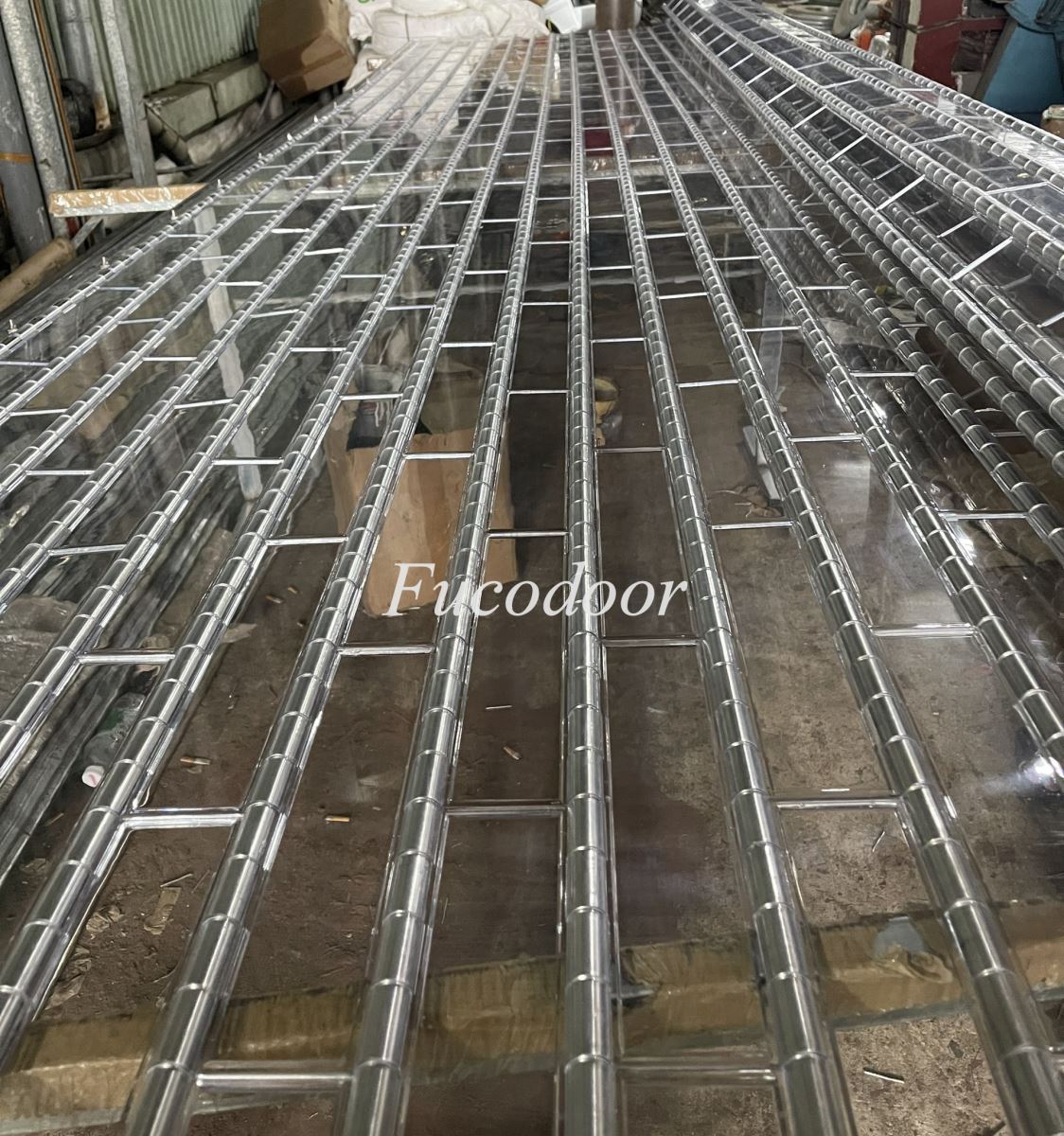 cửa cuốn trong suốt Polycarbonate bao nhiêu tiền, bảng giá cửa cuốn Polycarbonate mới nhất, giá cửa cuốn trong suốt tự động, chi phí lắp đặt cửa cuốn Polycarbonate, cửa cuốn Polycarbonate giá tốt
