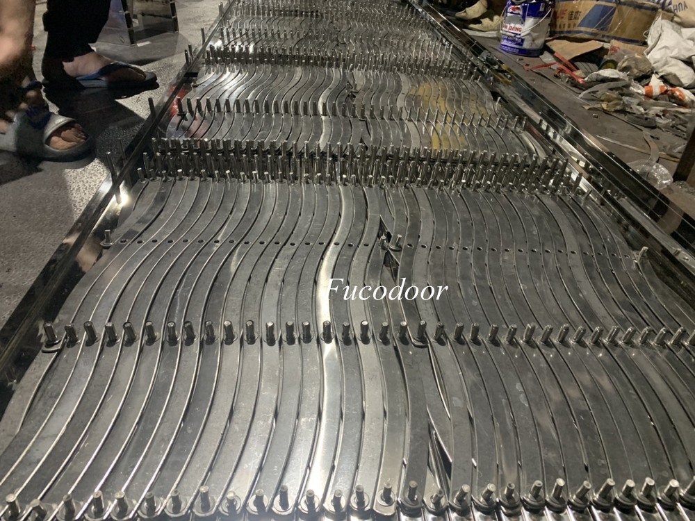 Giá cửa xếp inox